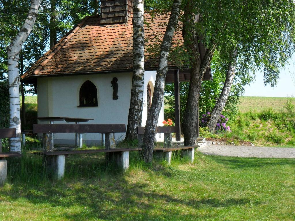 Holiday Flat With Swimming Pool In Prackenbach Viechtach Exterior foto